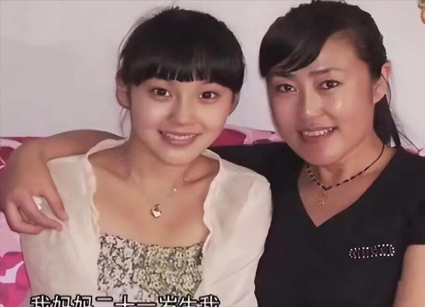 张佳宁：撮合亲妈二婚，不原谅生父20年，亲舅舅张晓龙把她当女儿