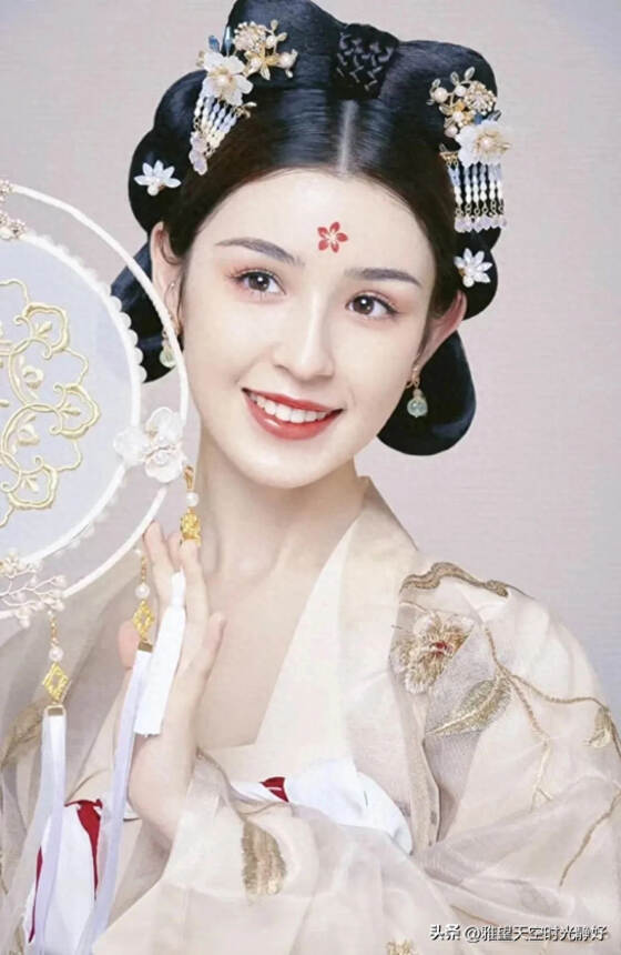 眉间一点相思红-唐宋时期女子最流行的妆饰之花钿妆