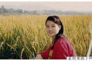 连续24年上春晚，成龙不敢“碰”的女人，宋祖英到底什么背景